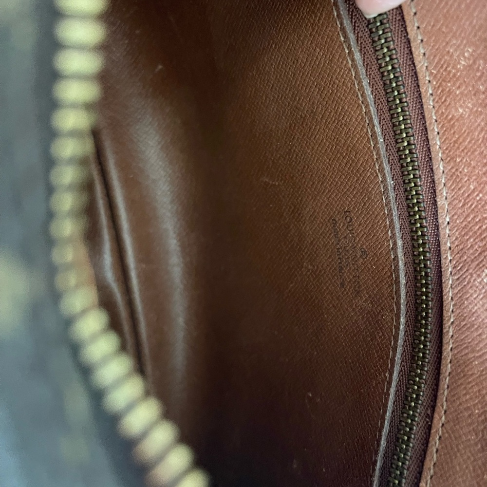 Vintage boho fringe Louis Vuitton shoulder bag - Picture 7 of 7